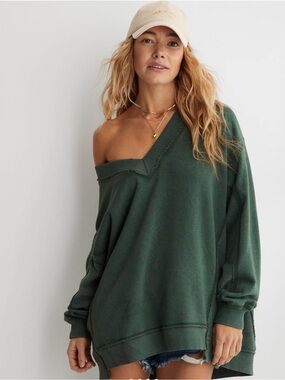 aerie Off-the-Shoulder Dark Green Oversized Sweater